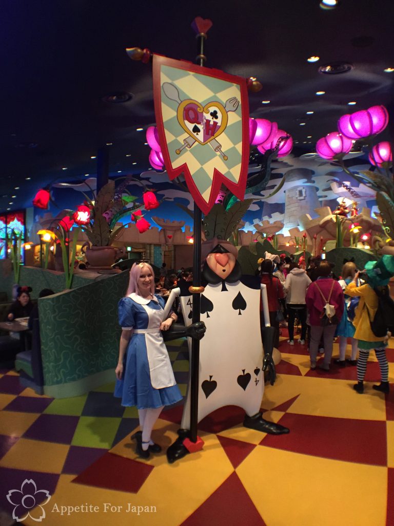 Tokyo Disney Resort Halloween 2016 Alice in Wonderland cosplay