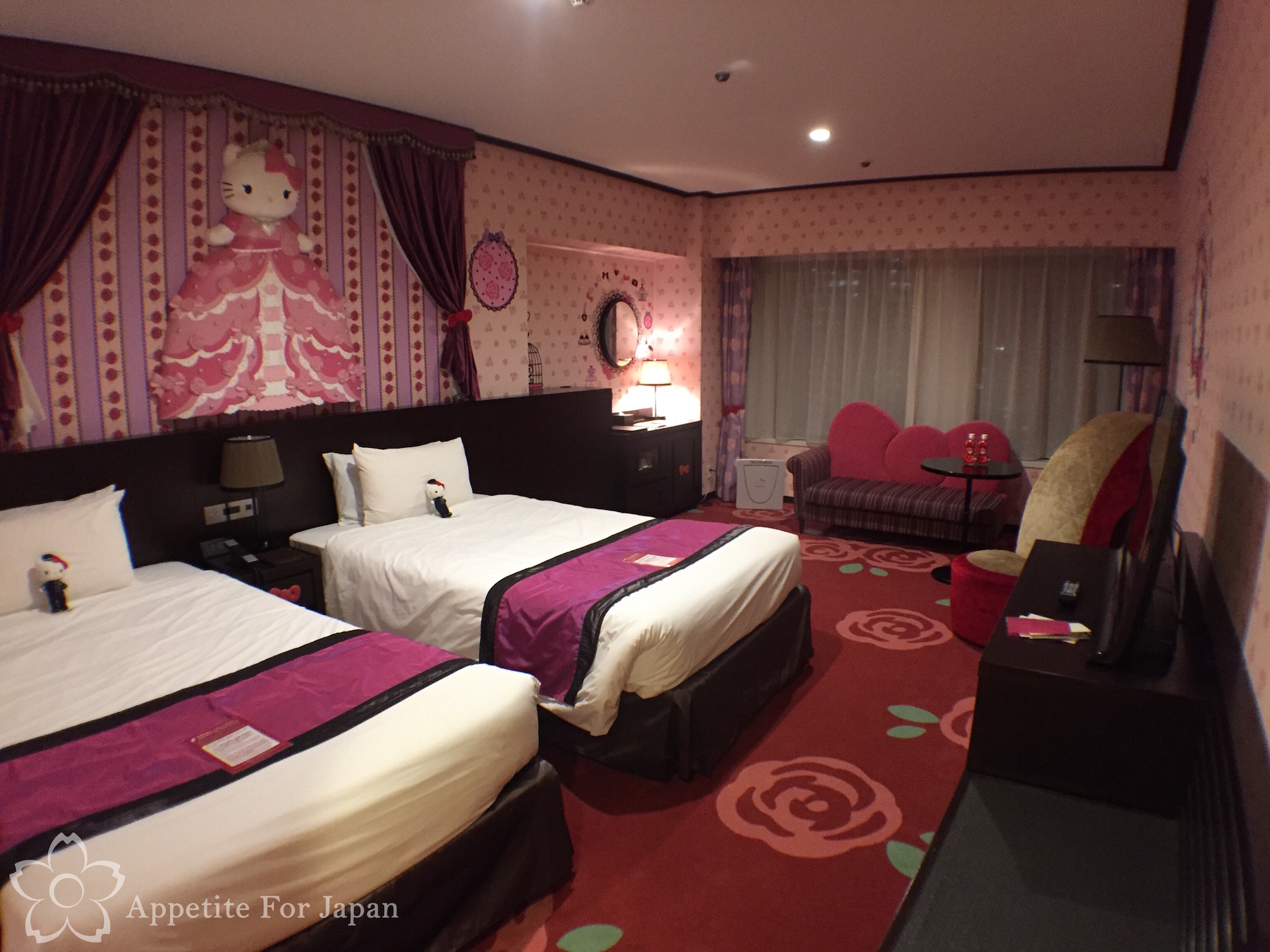 Hello Kitty Hotel Room Inside Keio Plaza Tokyos Princess Kitty Room