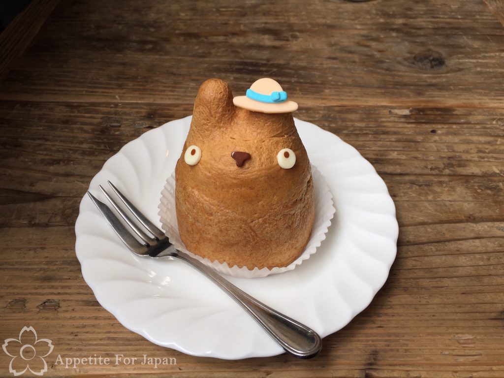 Totoro Cream Puff pastries Shiro-Hige